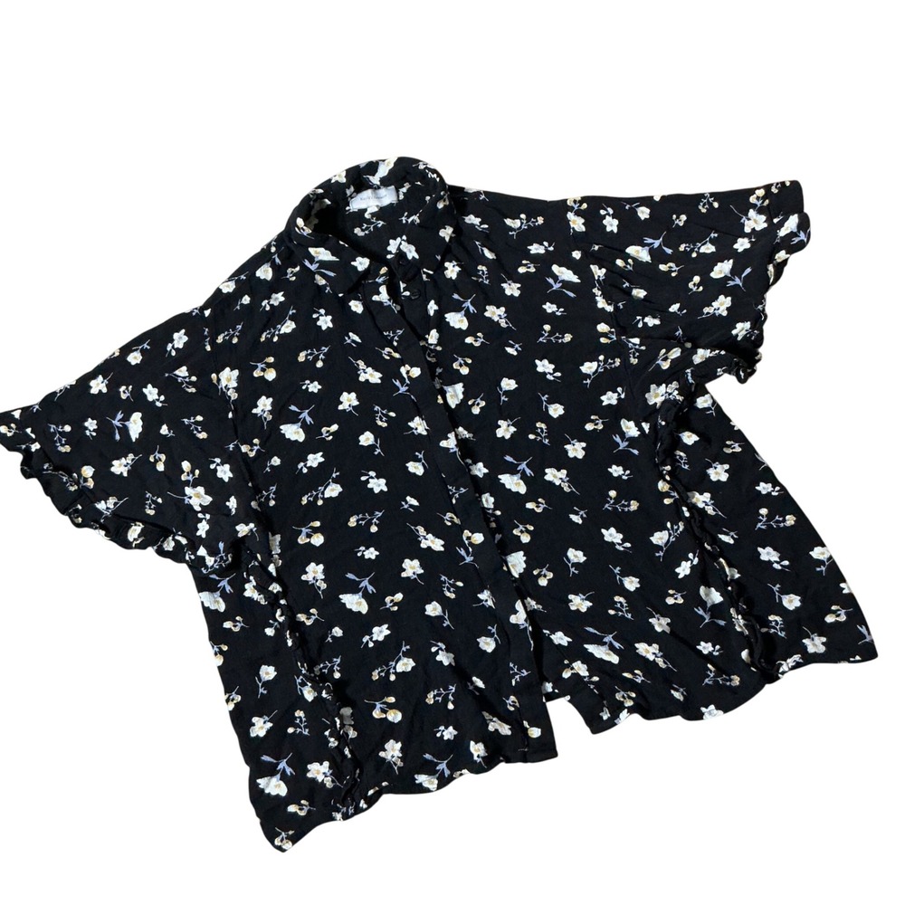 Kaylas Armoire Floral Ruffle Button Down Top Womens M Black Short Sleeve Boho